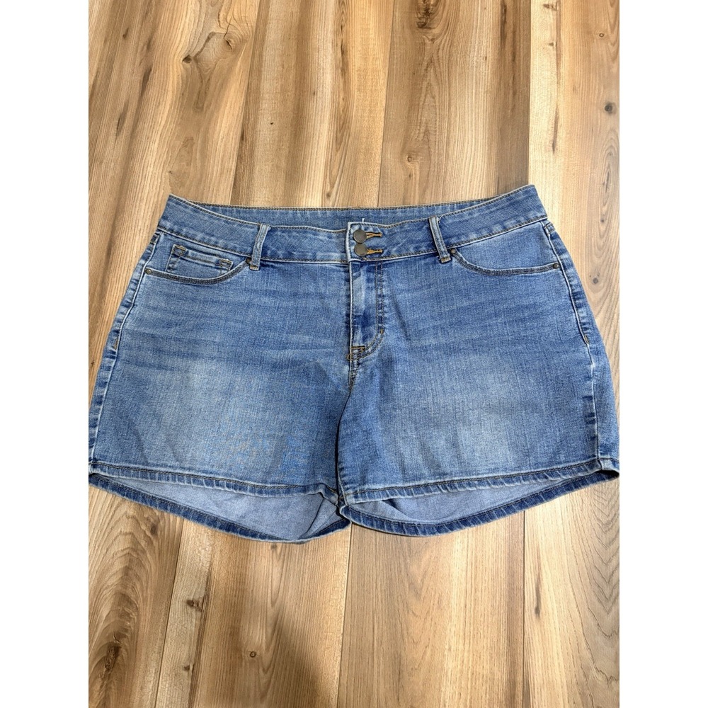 Apt. 9 Jeans Shorts‎ Women's 16 Medium Wash 4" Inseam